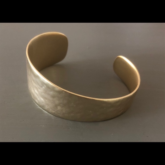 Kendra Scott Cuff Bracelet - Picture 5 of 5